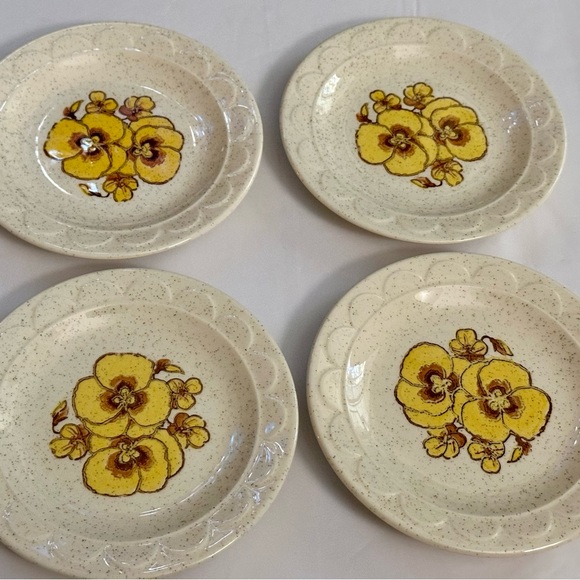 Vintage Style Yellow Floral Bread & Butter Plates - Set of 4, Great Condition - Picture 12 of 16